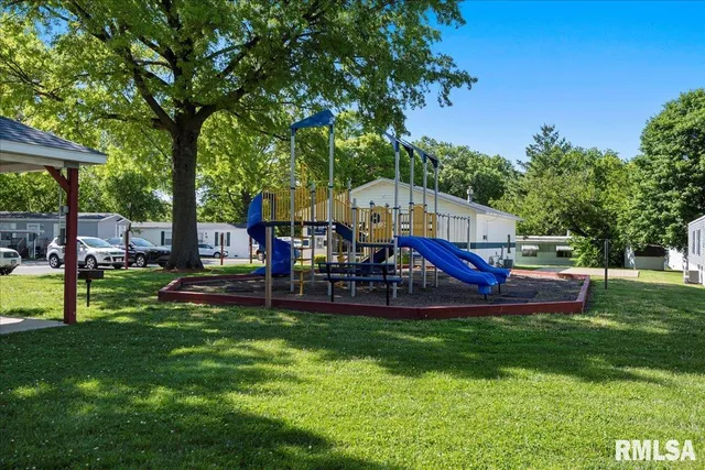 $90,000 | 3725 North Peoria Road, Unit 203, Springfield, IL 62702