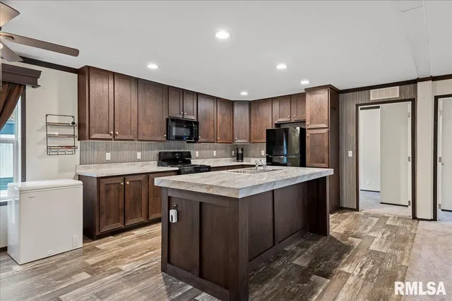 $90,000 | 3725 North Peoria Road, Unit 203, Springfield, IL 62702