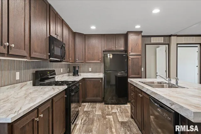 $90,000 | 3725 North Peoria Road, Unit 203, Springfield, IL 62702