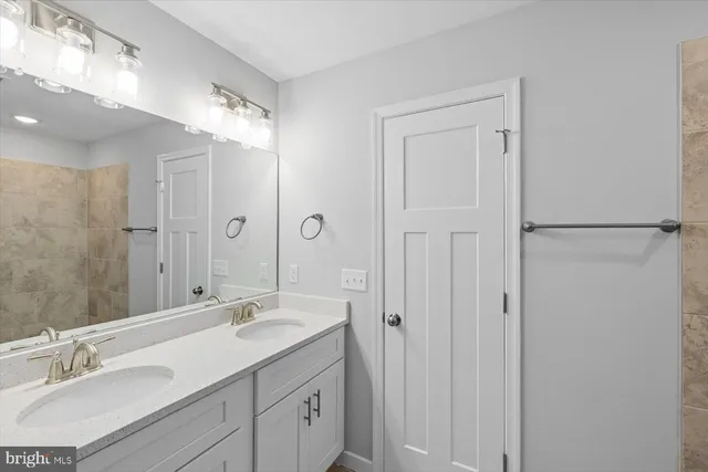 a view of empty room with a window