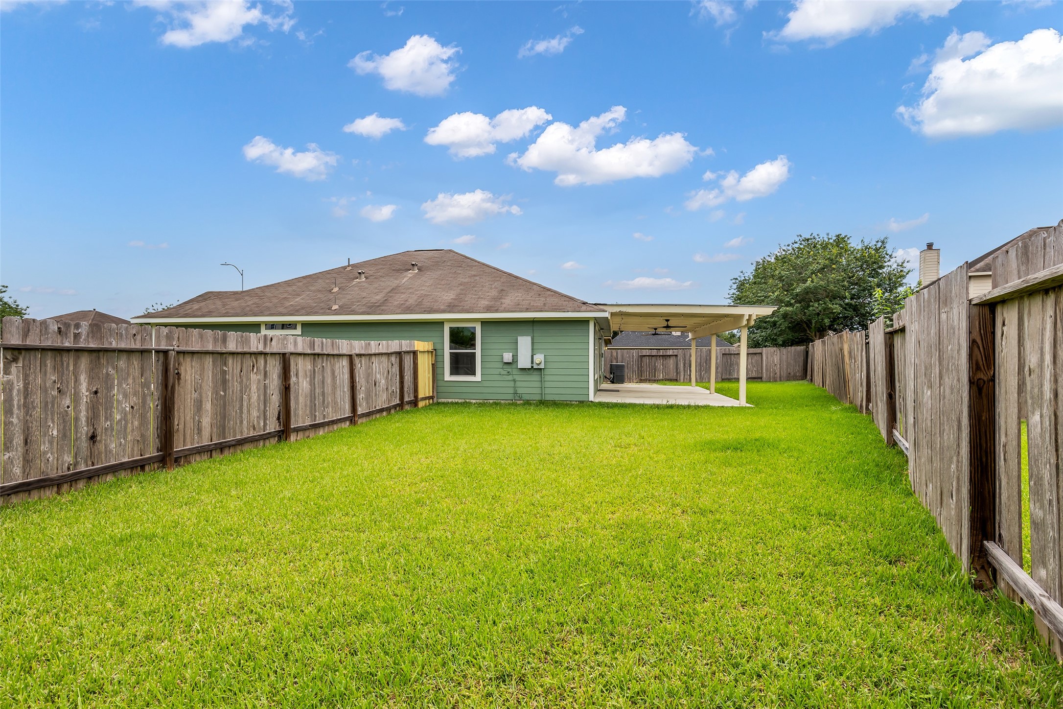 11919 Prosperity Point Drive Houston, TX 77048 - Photo 10 of 25