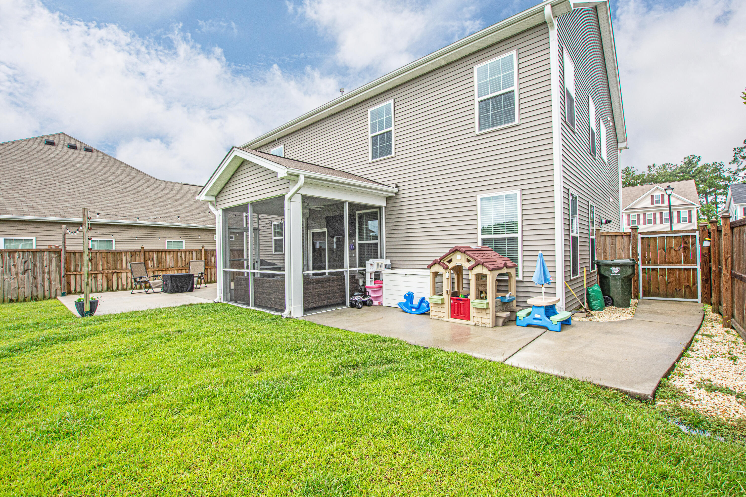 262 Saxony Loop Summerville, SC 29486 - Photo 35 of 40 0-7