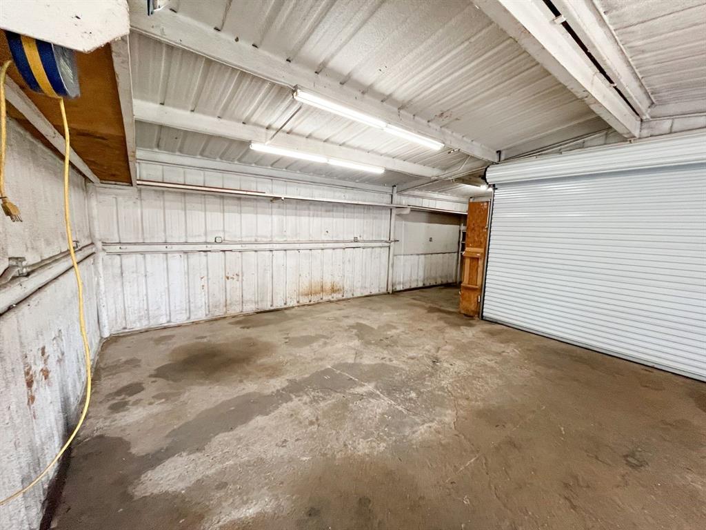 206 East 3rd Street Tolar, TX 76476 - Photo 17 of 21 a view of a garage