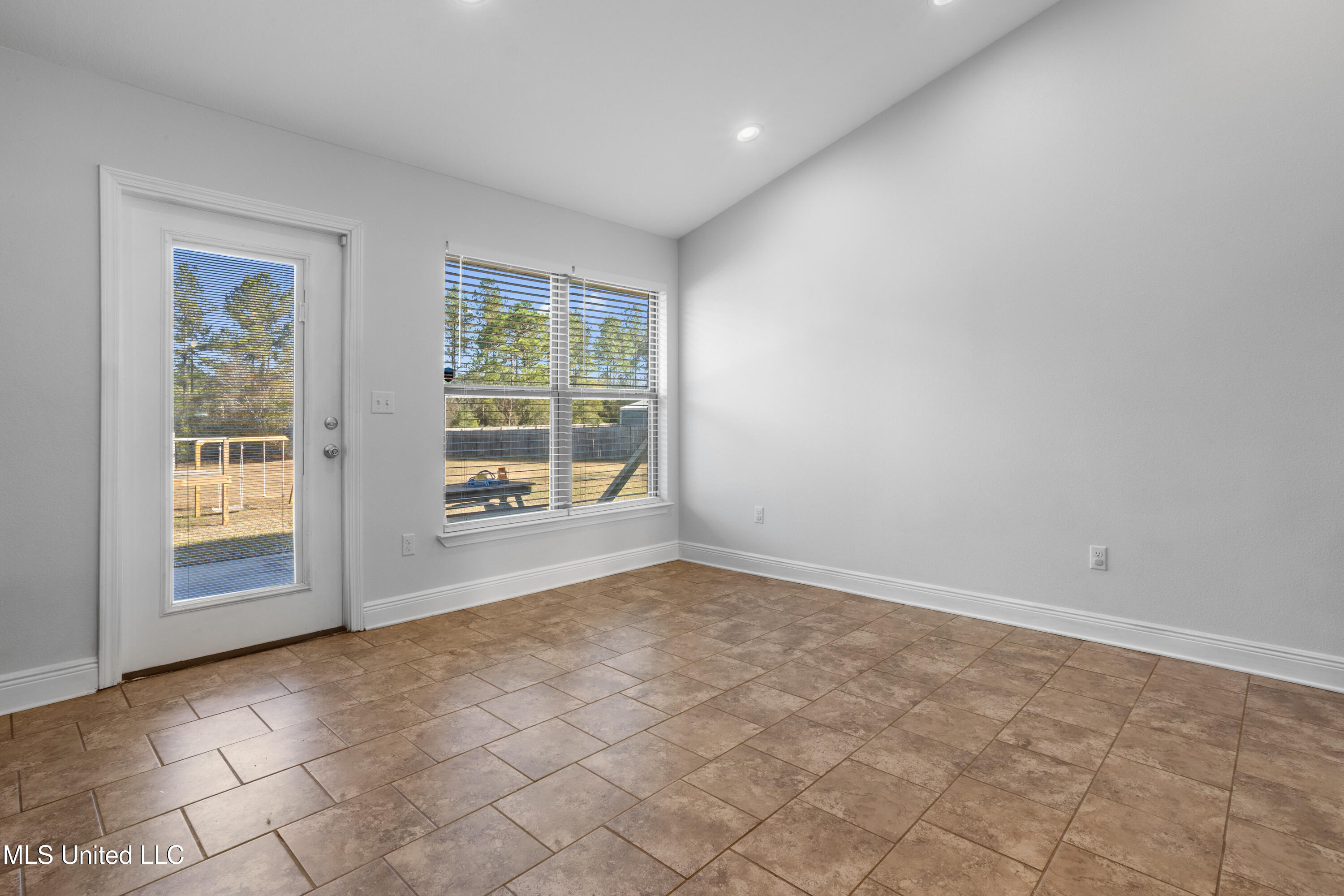 20320 Gordon Street Saucier, MS 39574 - Photo 11 of 24 0013 (3)