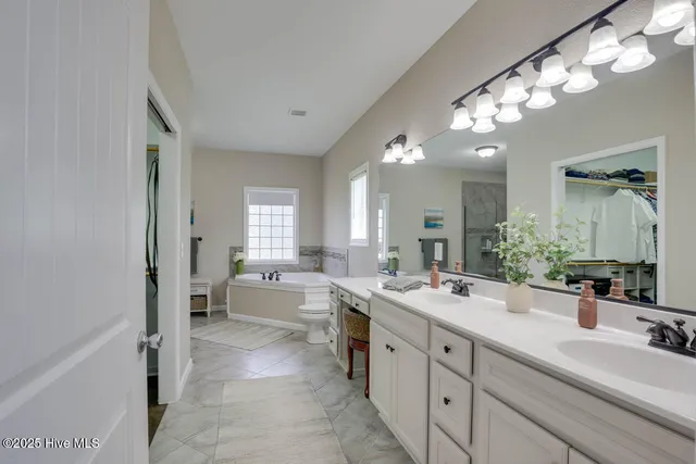 $580,000 | 112 Fox Lane, Moyock, NC 27958