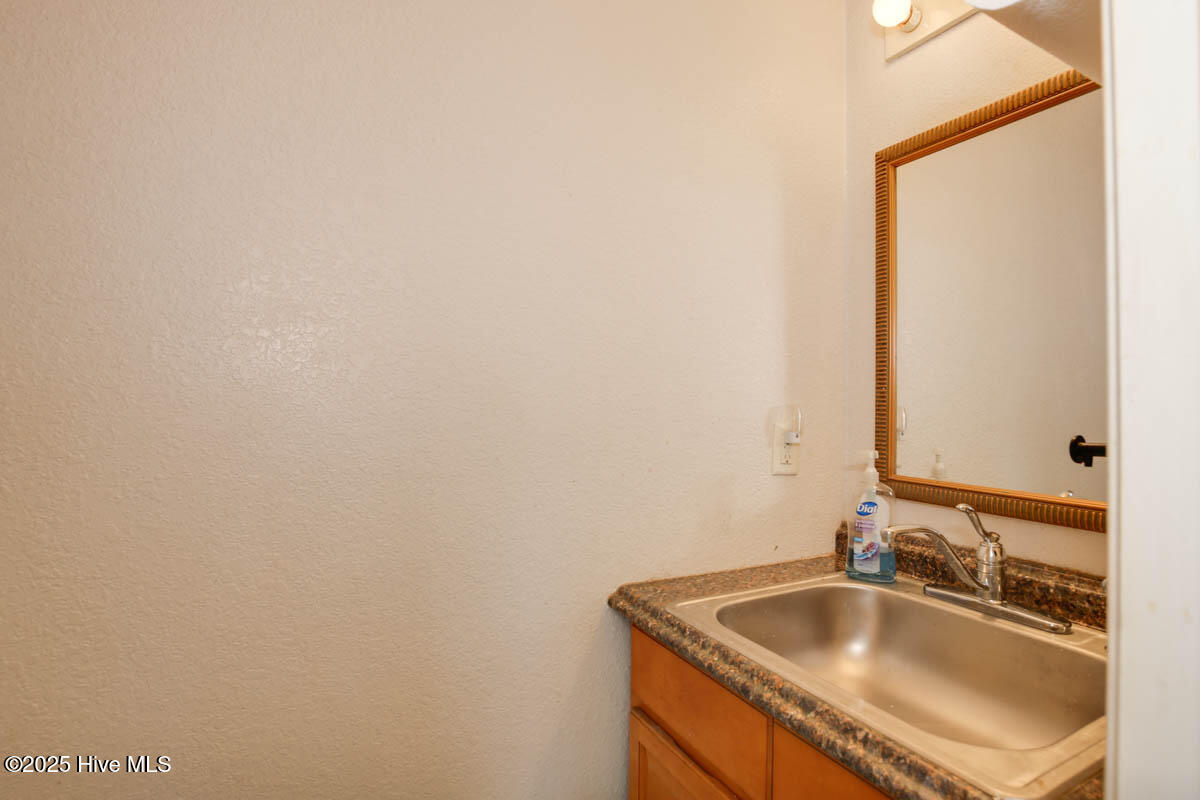 112 Fox Lane Moyock, NC 27958 - Photo 26 of 41 MLS 112 Fox Ln-45