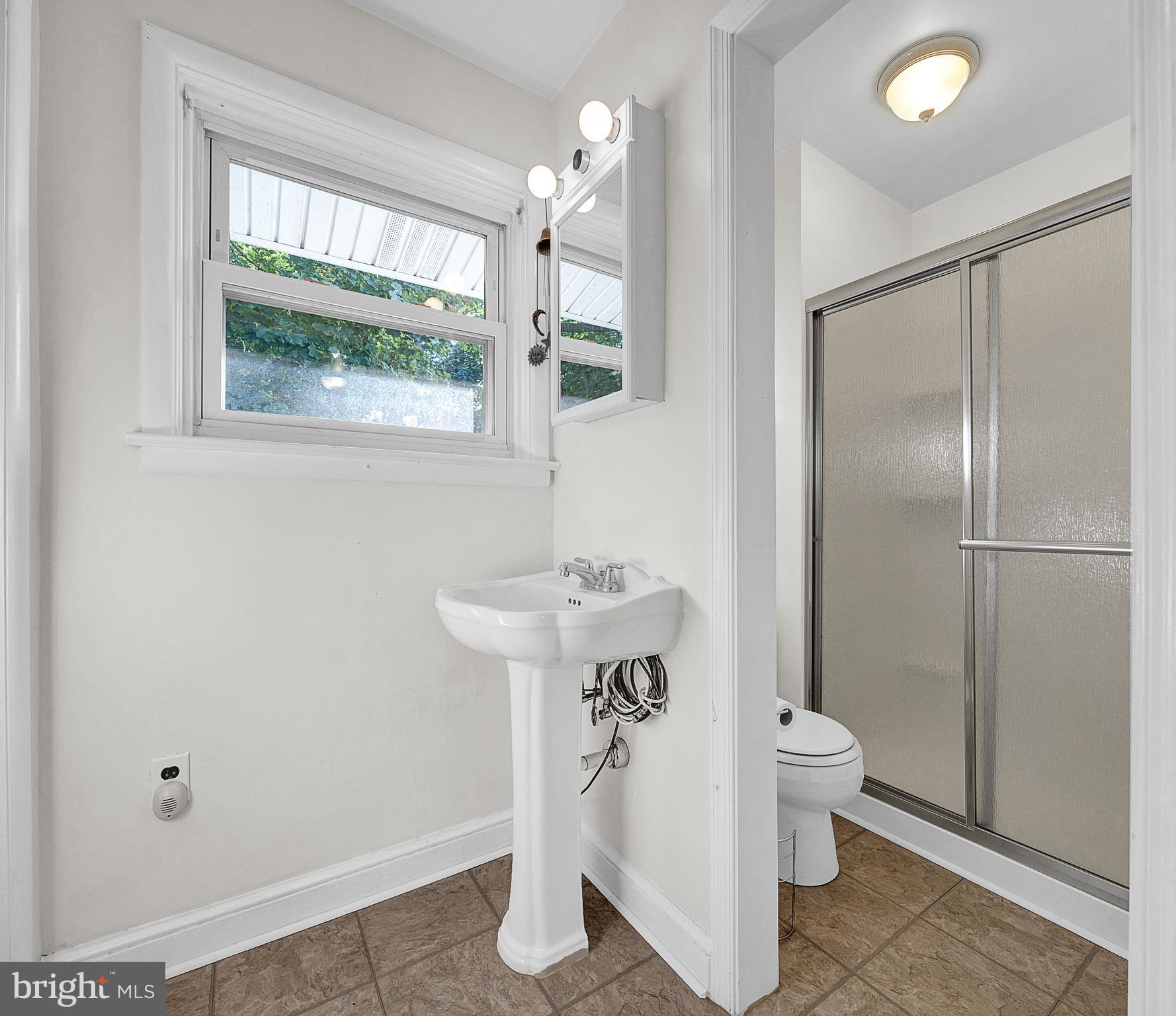 131 Bender Road Hatboro, PA 19040 - Photo 31 of 47 main floor full bathroom 2