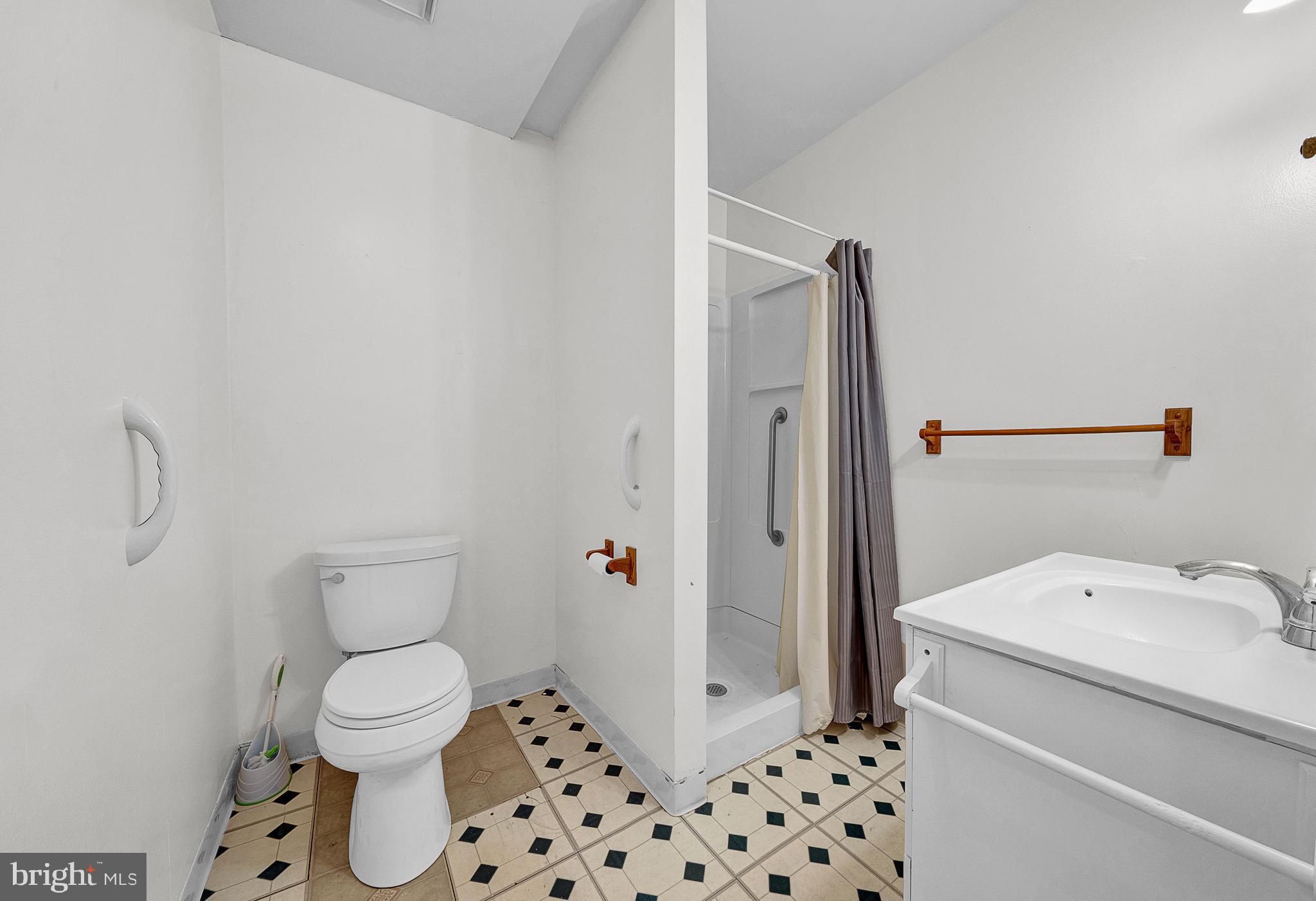 131 Bender Road Hatboro, PA 19040 - Photo 34 of 47 main floor bathroom 3