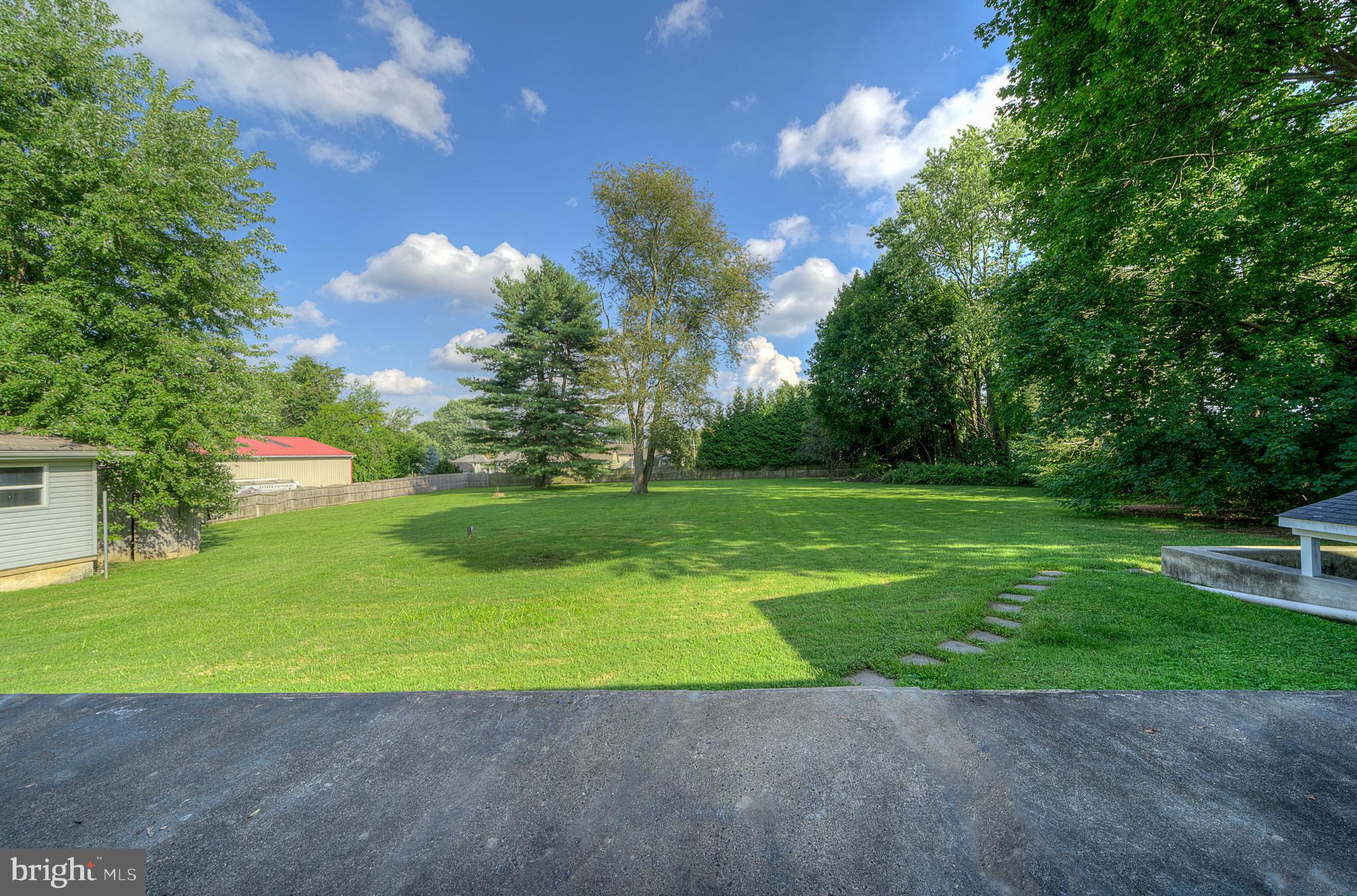 131 Bender Road Hatboro, PA 19040 - Photo 45 of 47 Lawn care included
