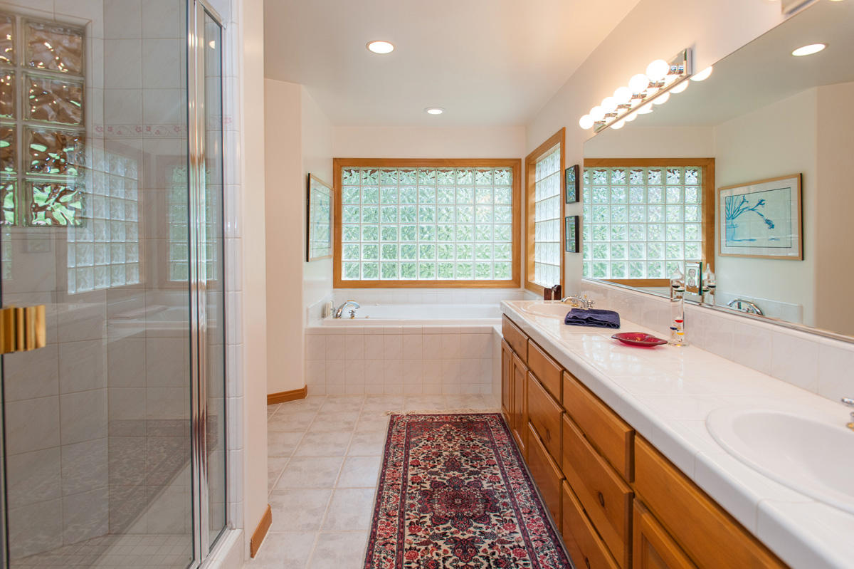 449-3744 Griffiths Spring Flagstaff, AZ 86005 - Photo 19 of 26 Master Bath