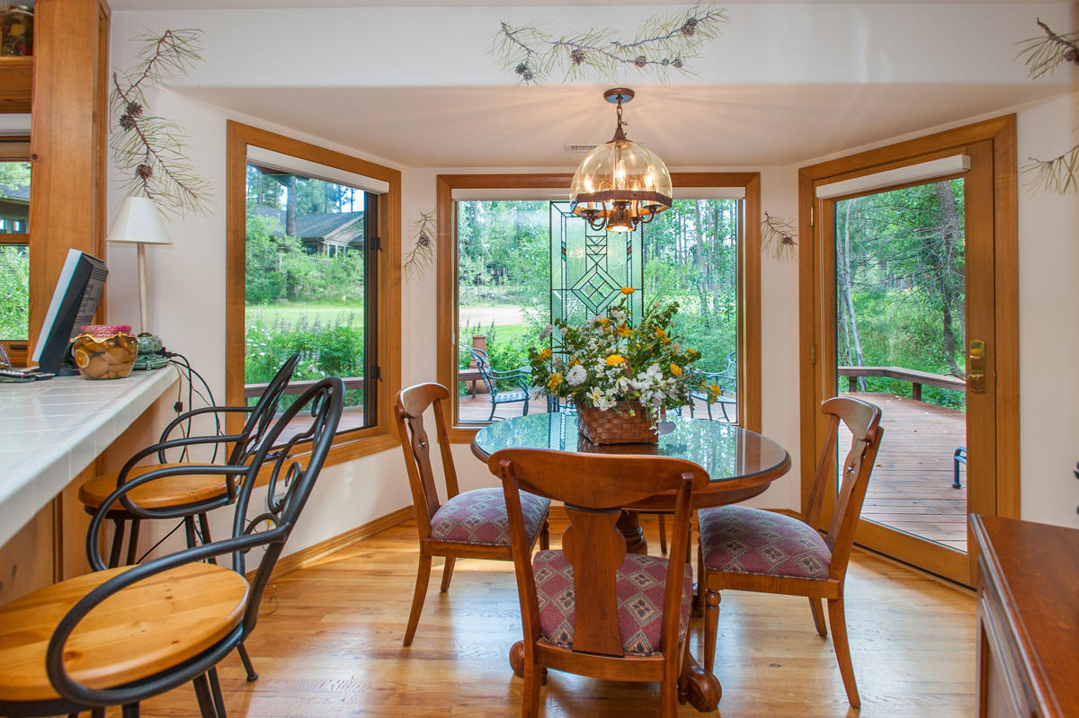 449-3744 Griffiths Spring Flagstaff, AZ 86005 - Photo 20 of 26 Eat In Kitchen