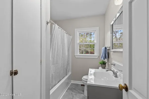 $2,250 | 1004 North Poplar Street, Aberdeen, NC 28315