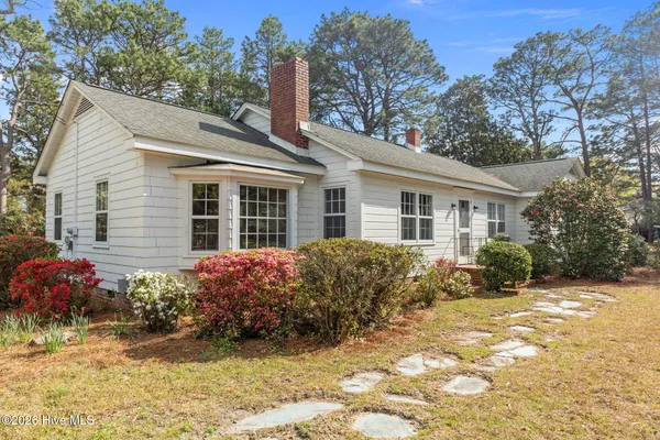 $2,250 | 1004 North Poplar Street, Aberdeen, NC 28315