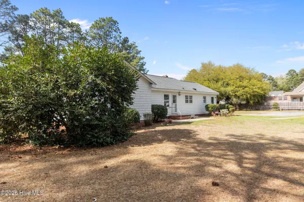 $2,250 | 1004 North Poplar Street, Aberdeen, NC 28315