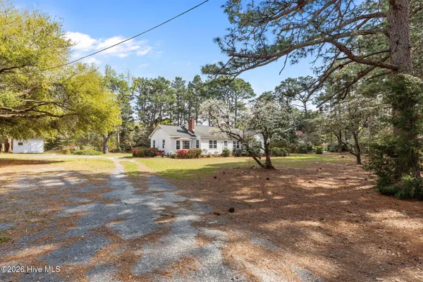 $2,250 | 1004 North Poplar Street, Aberdeen, NC 28315