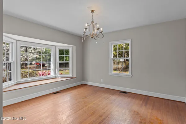 $2,250 | 1004 North Poplar Street, Aberdeen, NC 28315