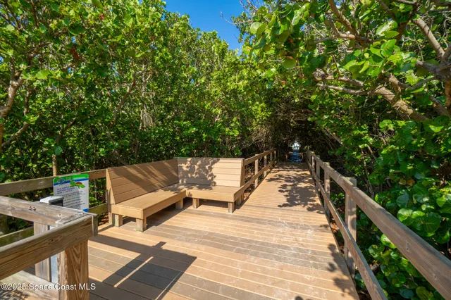 $1,250,000 | 397 Harbor Drive, Cape Canaveral, FL 32920