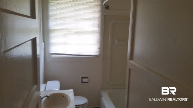 306 2nd Street Mobile, AL 36611 - Photo 8 of 14
