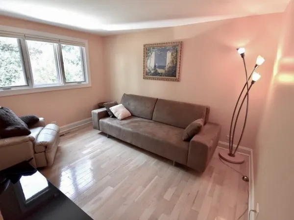 $749,900 | 1302 Princeton Avenue, Arlington Heights, IL 60005