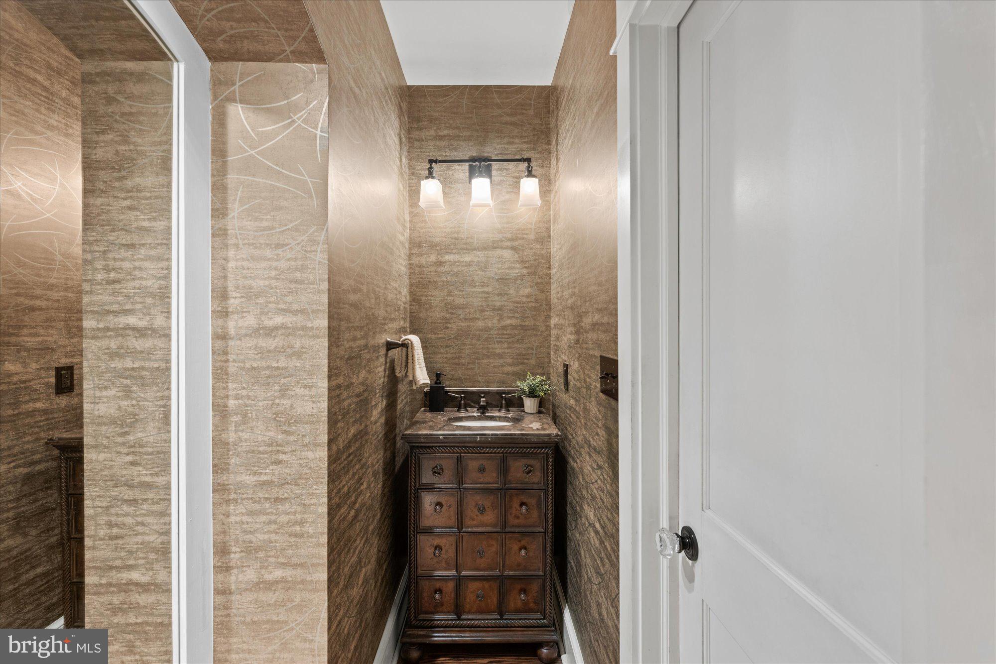 4201 Military Road Northwest Washington, DC 20015 - Photo 25 of 46 Main level half bath