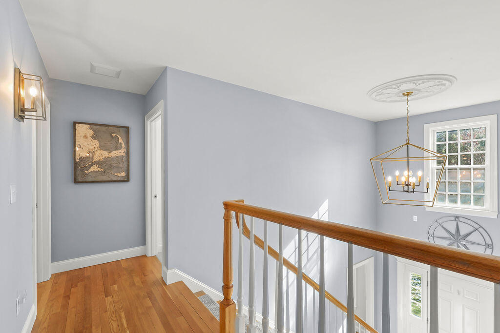 5 Fairfield Drive East Sandwich, MA 02537 - Photo 35 of 72 a view of hallway with windows