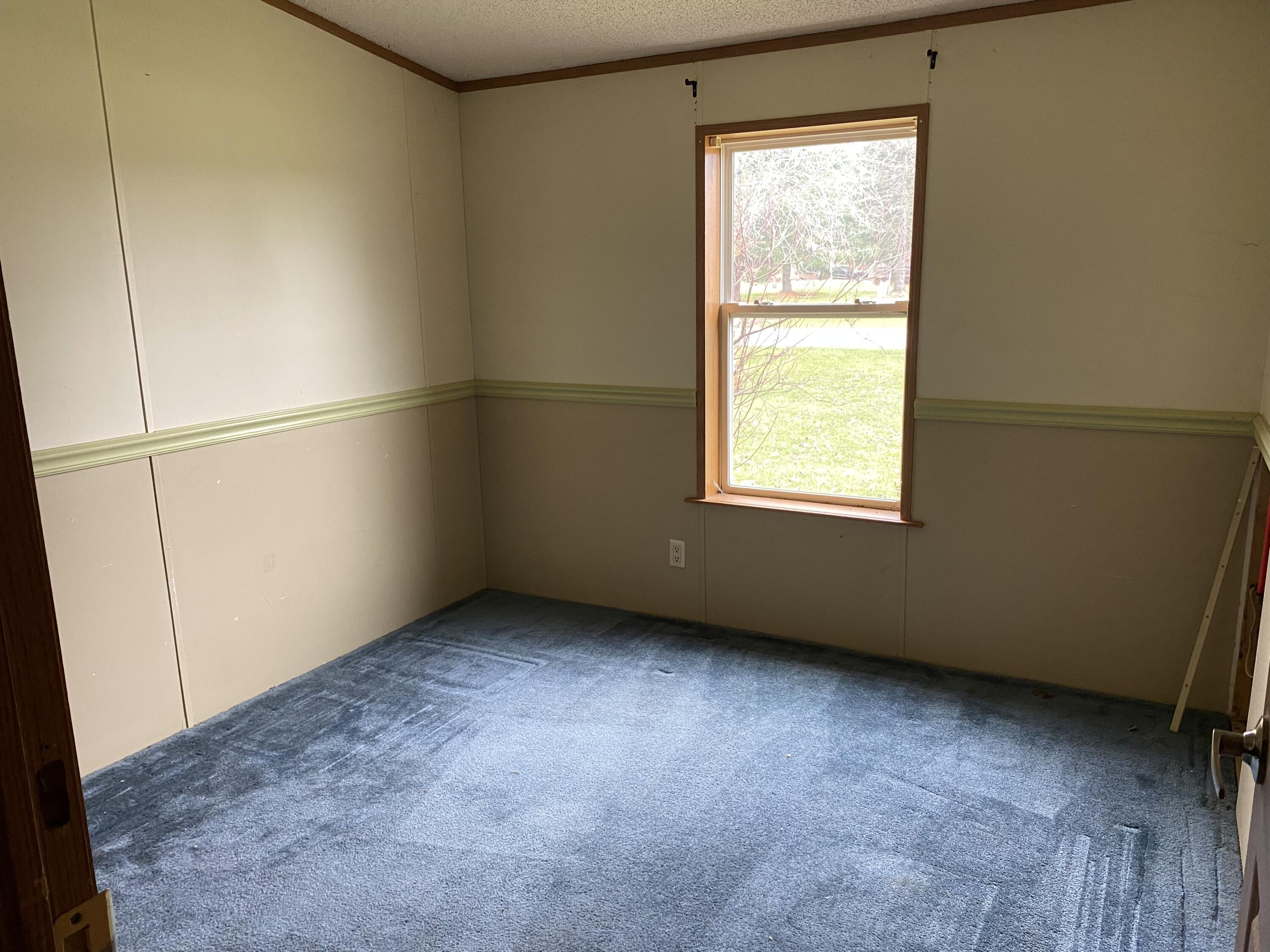 727 Clarendon Road Quincy, MI 49082 - Photo 18 of 22 IMG_2465