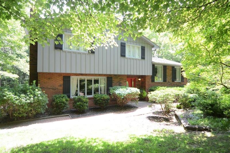 127 Dehaven Road Beaver Falls, PA 15010 - Photo 1 of 25