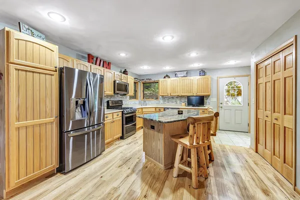 $899,900 | 17325 Woodhaven Lane, Townsend, WI 54175