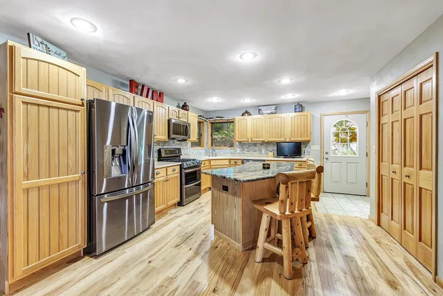 $899,900 | 17325 Woodhaven Lane, Townsend, WI 54175