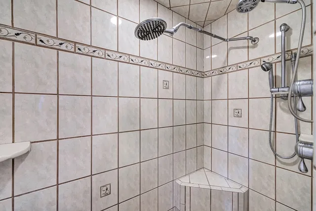 $899,900 | 17325 Woodhaven Lane, Townsend, WI 54175