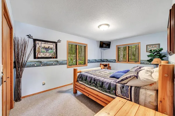 $899,900 | 17325 Woodhaven Lane, Townsend, WI 54175