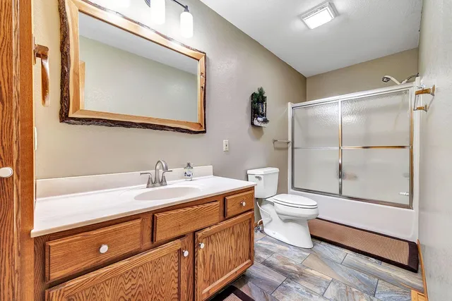 $899,900 | 17325 Woodhaven Lane, Townsend, WI 54175