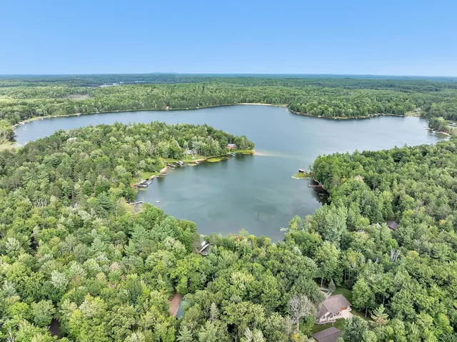 $899,900 | 17325 Woodhaven Lane, Townsend, WI 54175