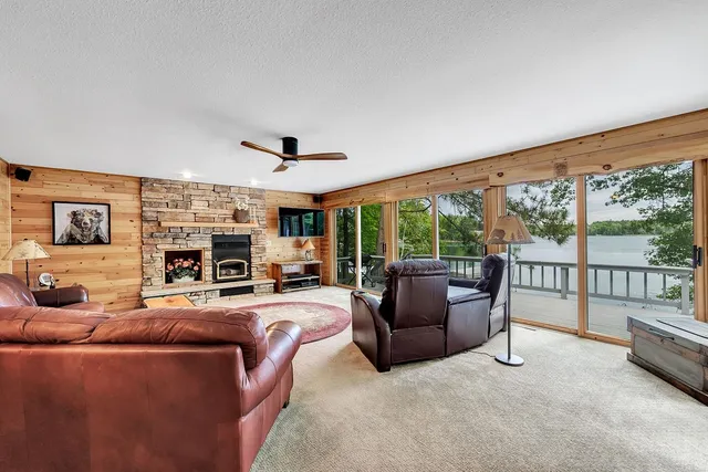 $899,900 | 17325 Woodhaven Lane, Townsend, WI 54175