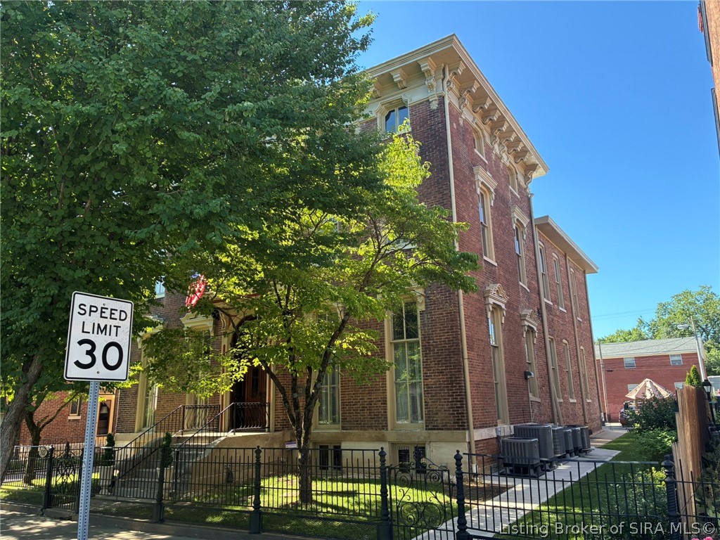 512 East Main Street, Unit 1 Madison, IN 47250 - Photo 16 of 20
