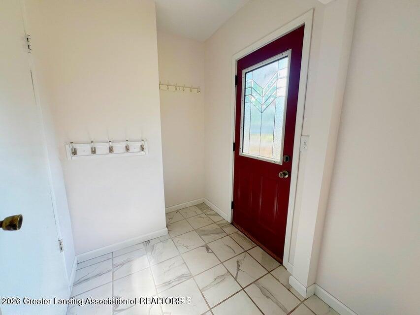 433 Prairie Street Charlotte, MI 48813 - Photo 3 of 26 03