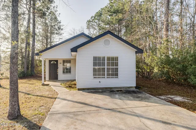 $199,000 | 805 Herlihy Street, Waveland, MS 39576
