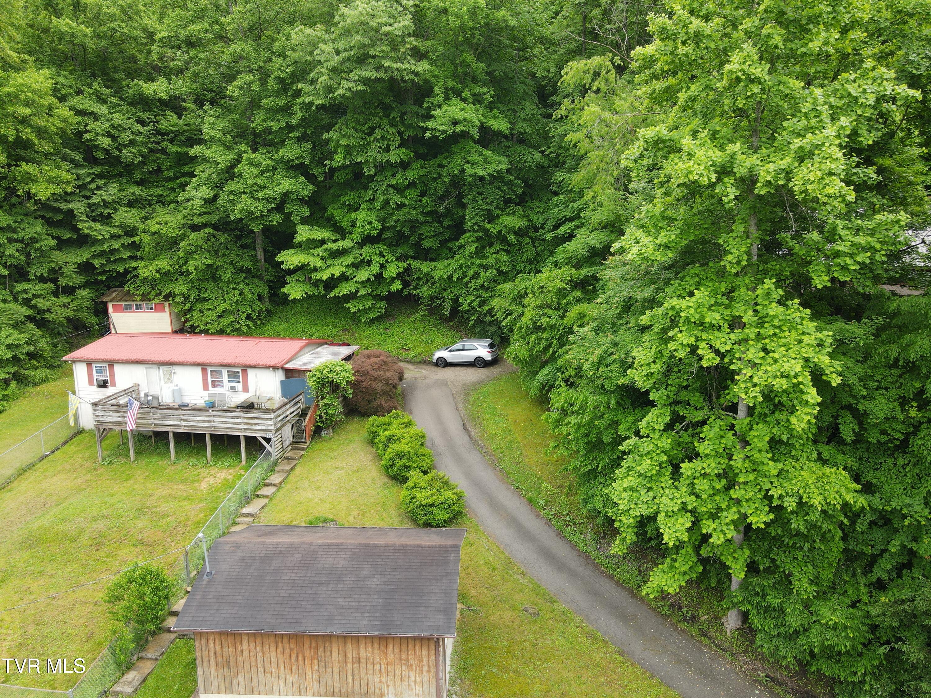 8126 South River Road Pound, VA 24279 - Photo 8 of 35 DJI_0568