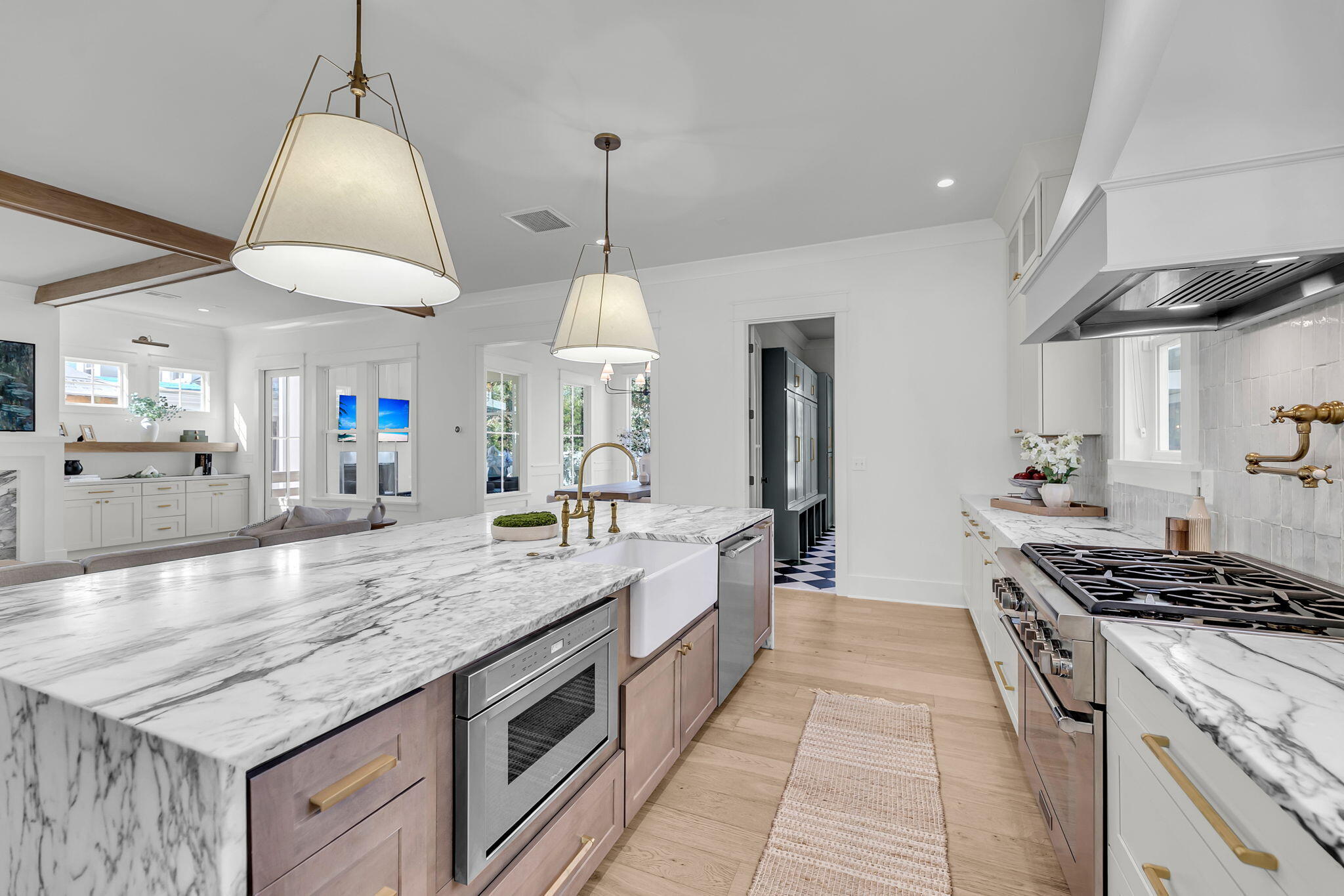 546 Center Street Mount Pleasant, SC 29464 - Photo 6 of 58