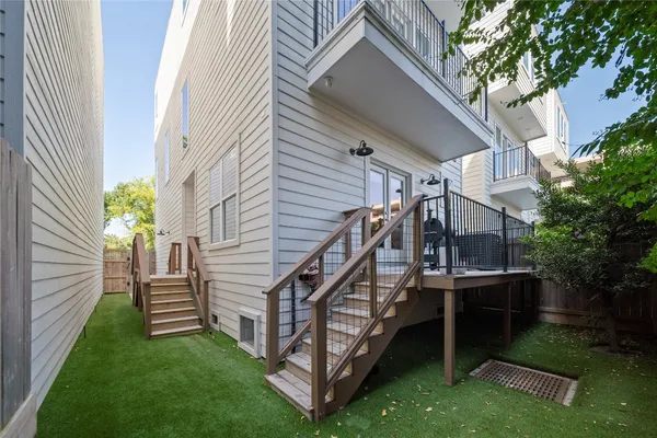 $535,000 | 2532 Ohsfeldt Street, Houston, TX 77008