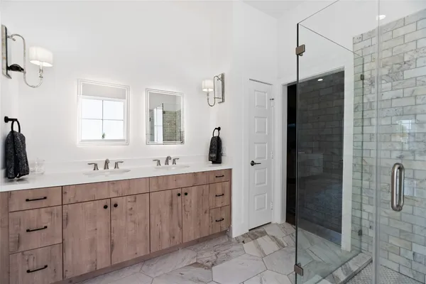 $535,000 | 2532 Ohsfeldt Street, Houston, TX 77008