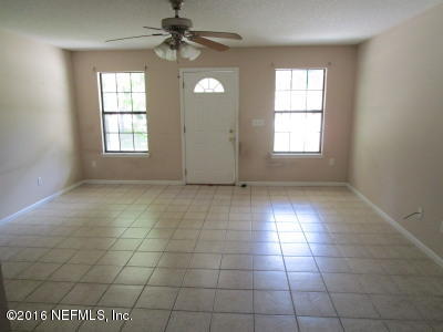 10558 Shamrock Road Jacksonville, FL 32256 - Photo 3 of 14 LIVING ROOM