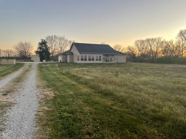 $425,000 | 6213 East US Highway 40, Greenfield, IN 46140