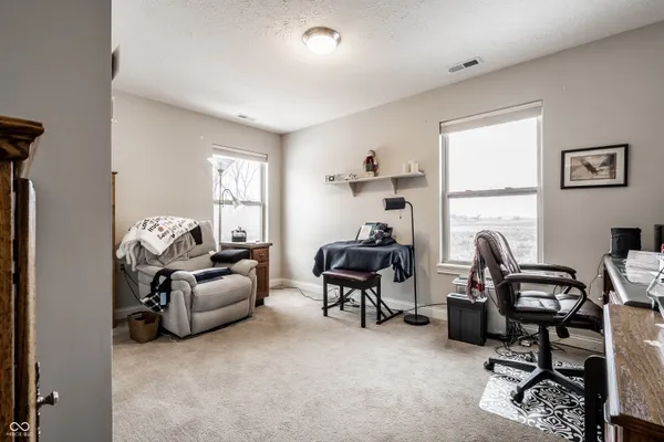 $425,000 | 6213 East US Highway 40, Greenfield, IN 46140