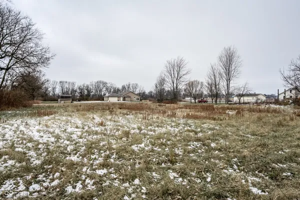 $425,000 | 6213 East US Highway 40, Greenfield, IN 46140