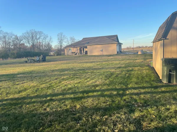 $425,000 | 6213 East US Highway 40, Greenfield, IN 46140