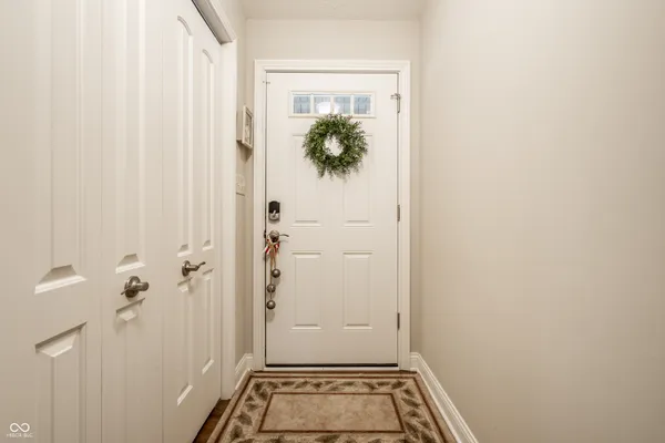 $425,000 | 6213 East US Highway 40, Greenfield, IN 46140