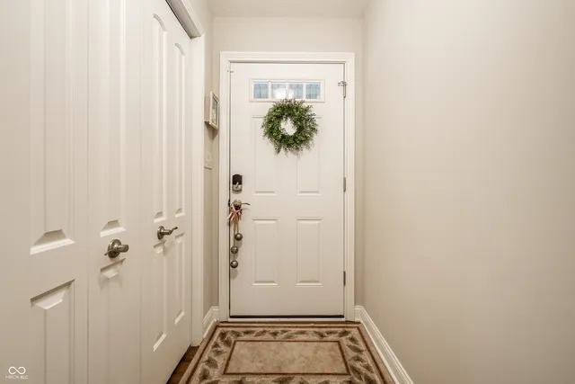 $425,000 | 6213 East US Highway 40, Greenfield, IN 46140