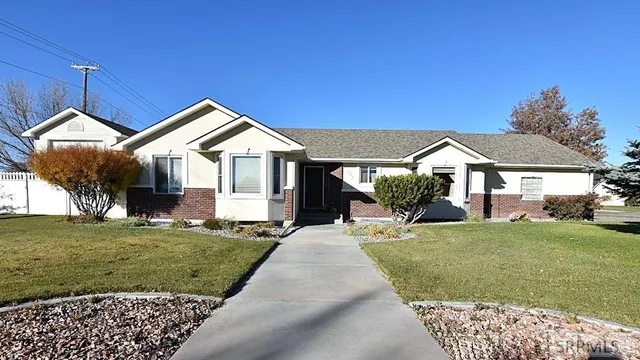 $490,000 | 1529 Sunny Pine Way, Idaho Falls, ID 83404