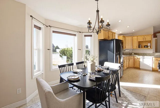 $485,000 | 1529 Sunny Pine Way, Idaho Falls, ID 83404